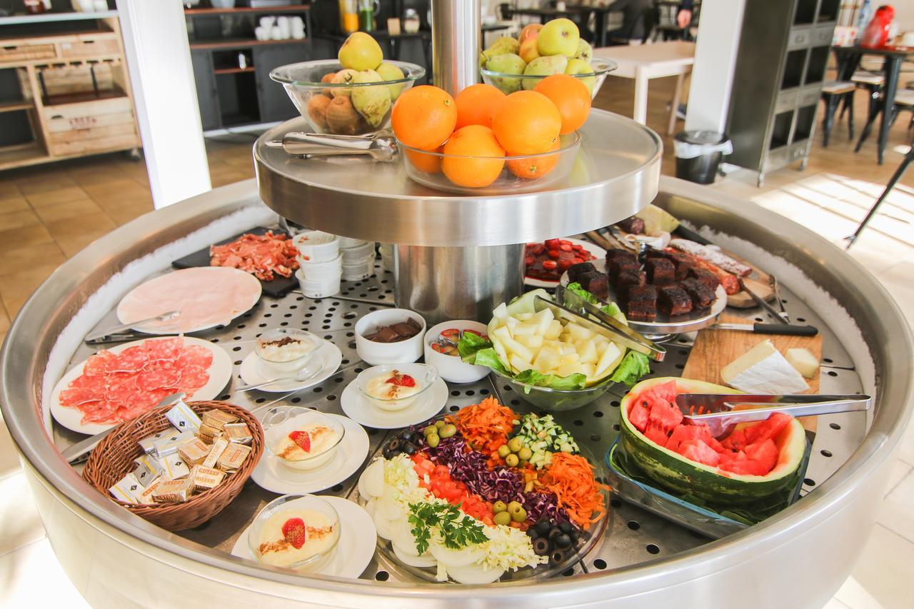 Hotel Capri ซีเจส ภายนอก รูปภาพ