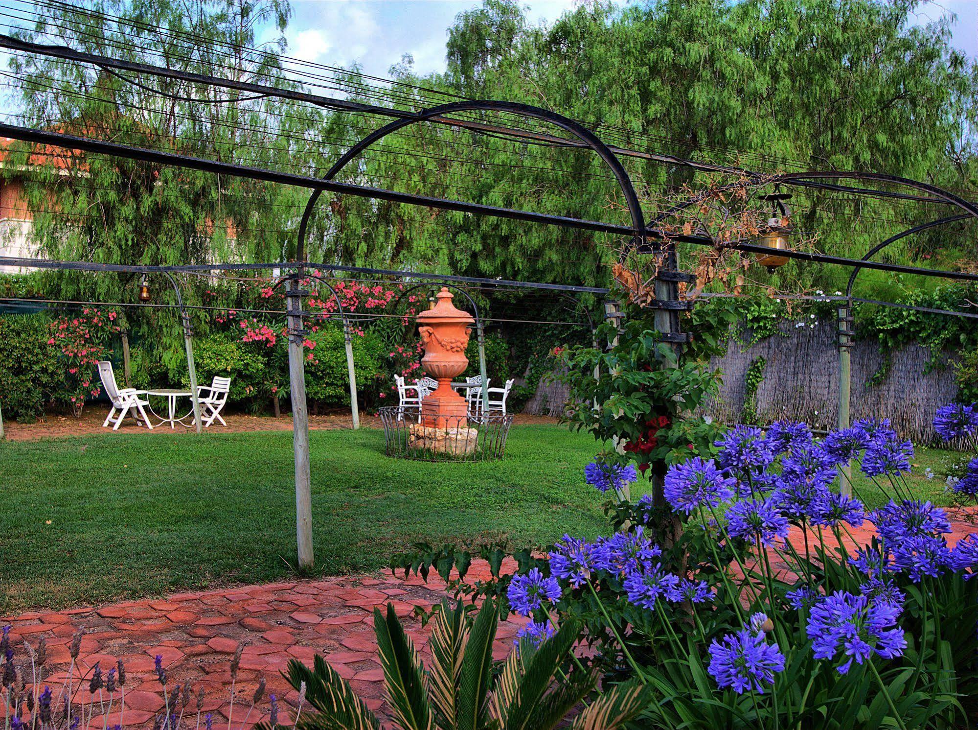 Hotel Capri ซีเจส ภายนอก รูปภาพ